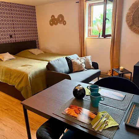 F1 Spa 10 Minutes From Track For 2 Persons *